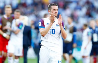 Probleme pentru fotbaliștii islandezi » Unul anchetat pentru pedofilie. Altul cu ultimatum. Ambii suspendați!