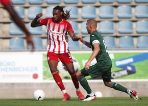 Scandal uriaș în Grecia » Un fotbalist a fost reținut și acuzat de viol