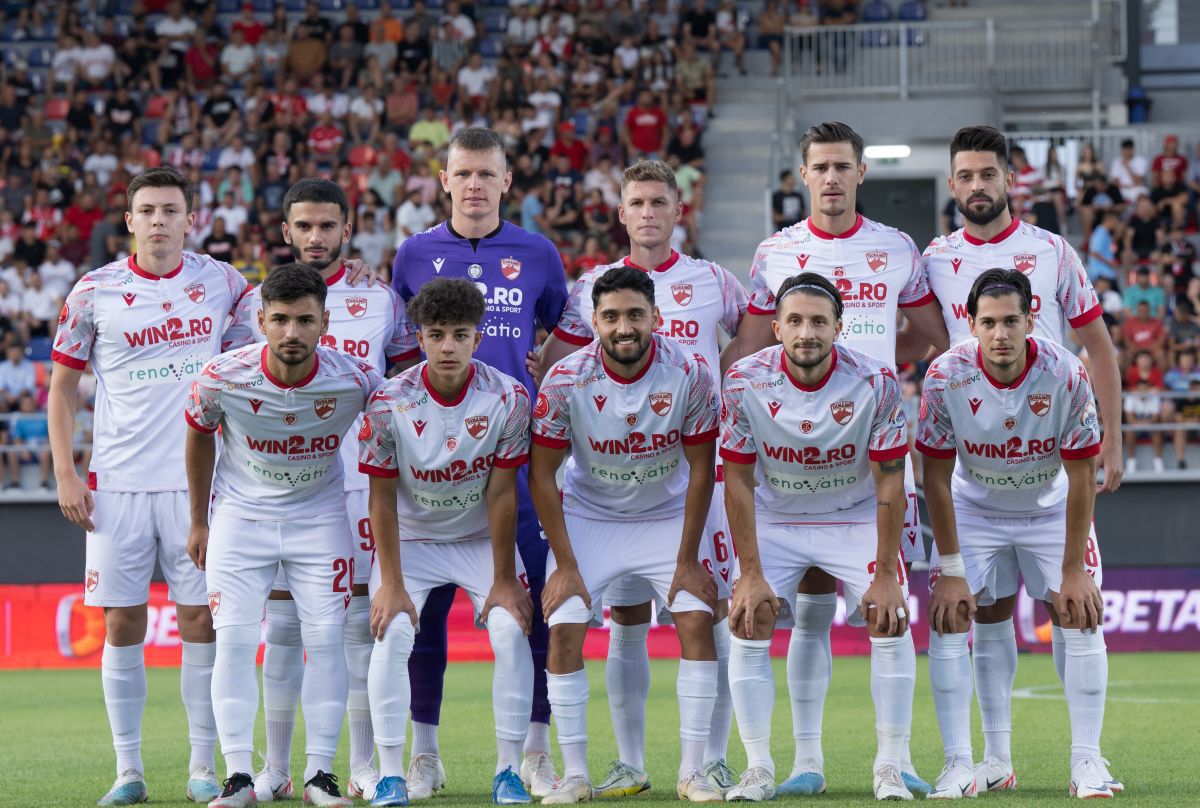 „Nu m-am drogat și nici nu sunt beat!” » Incredibil ce s-a auzit la stația de amplificare la meciul lui Dinamo din Cupă