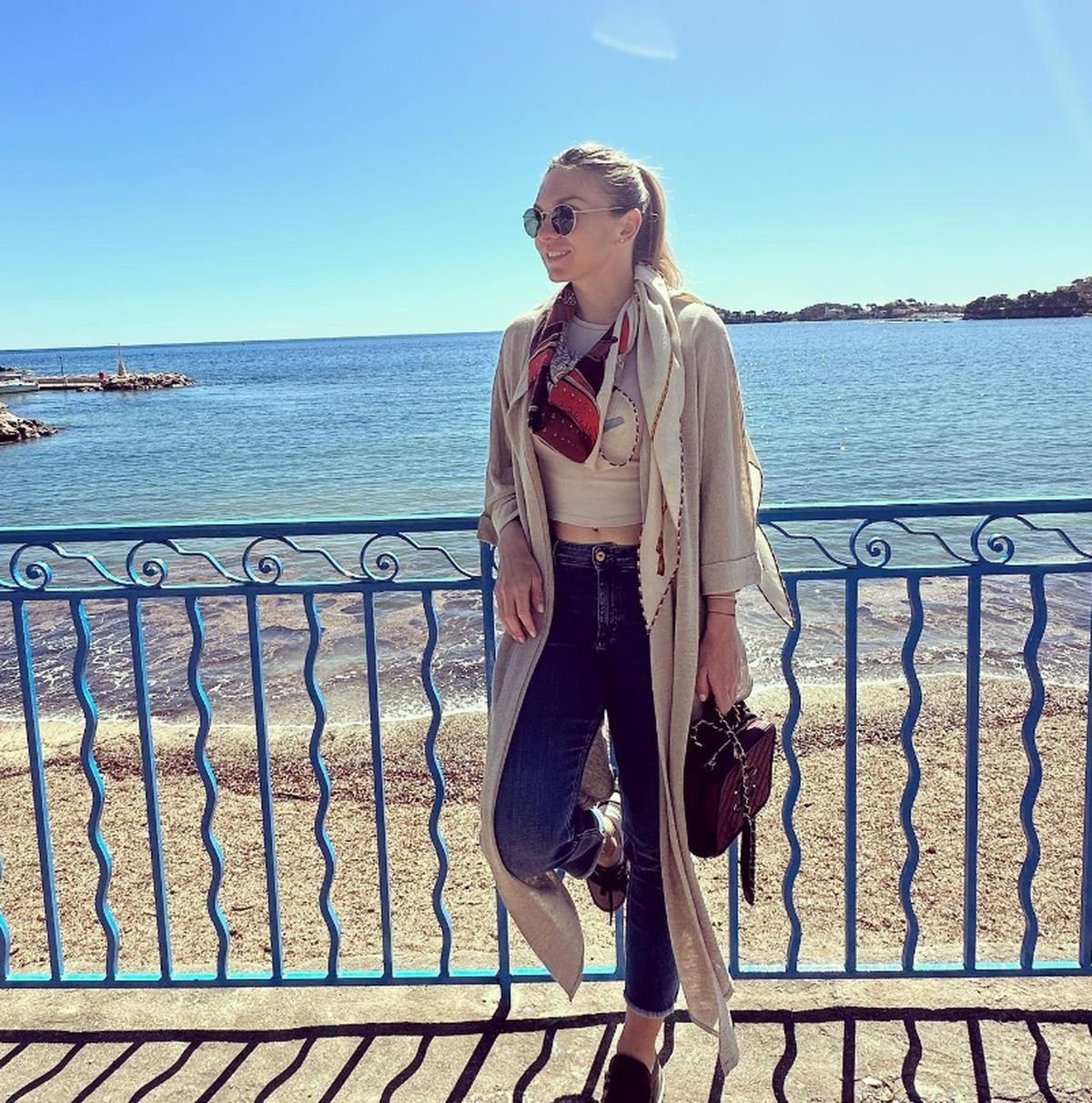 Simona Halep, apariție rară la piscină, în costum de baie, în vacanța spectaculoasă din Dubai