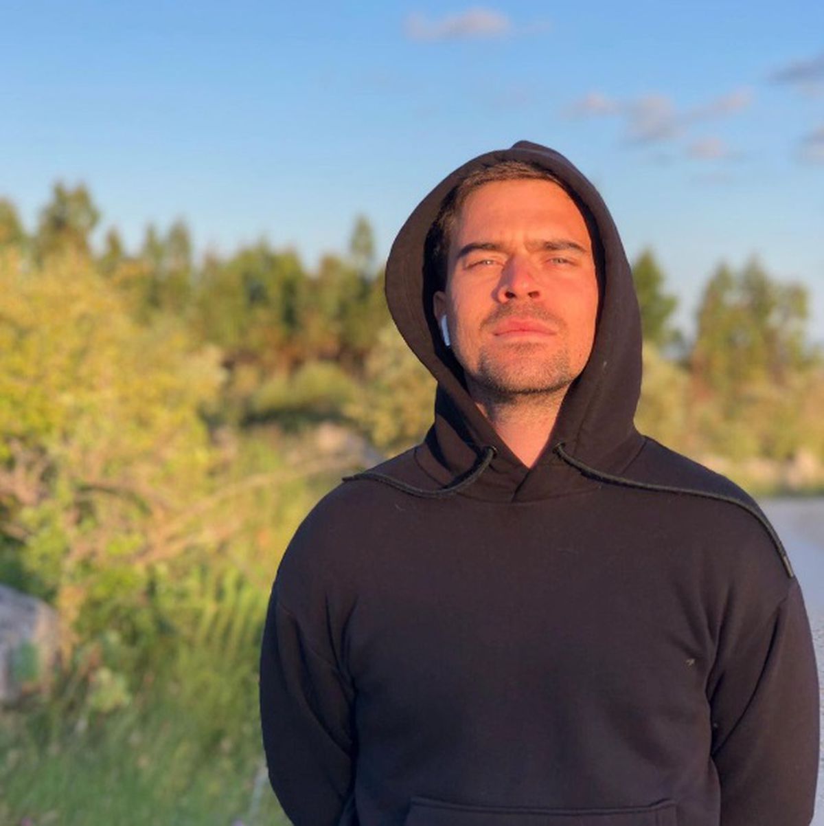 Simona Halep s-a pozat la piscină, în Dubai » Imagini din vacanța fostului lider mondial