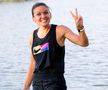 Simona Halep s-a pozat la piscină, în Dubai » Imagini din vacanța fostului lider mondial