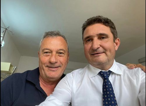 Edilul șef al Aradului, Călin Bibart, a postat prima imagine cu Mircea Rednic după infarctul și intervenția chirurgicală de astăzi