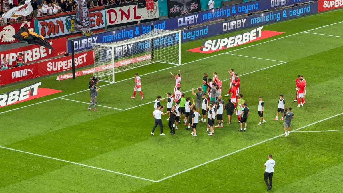 Imagini la finalul partidei Dinamo - Hermannstadt