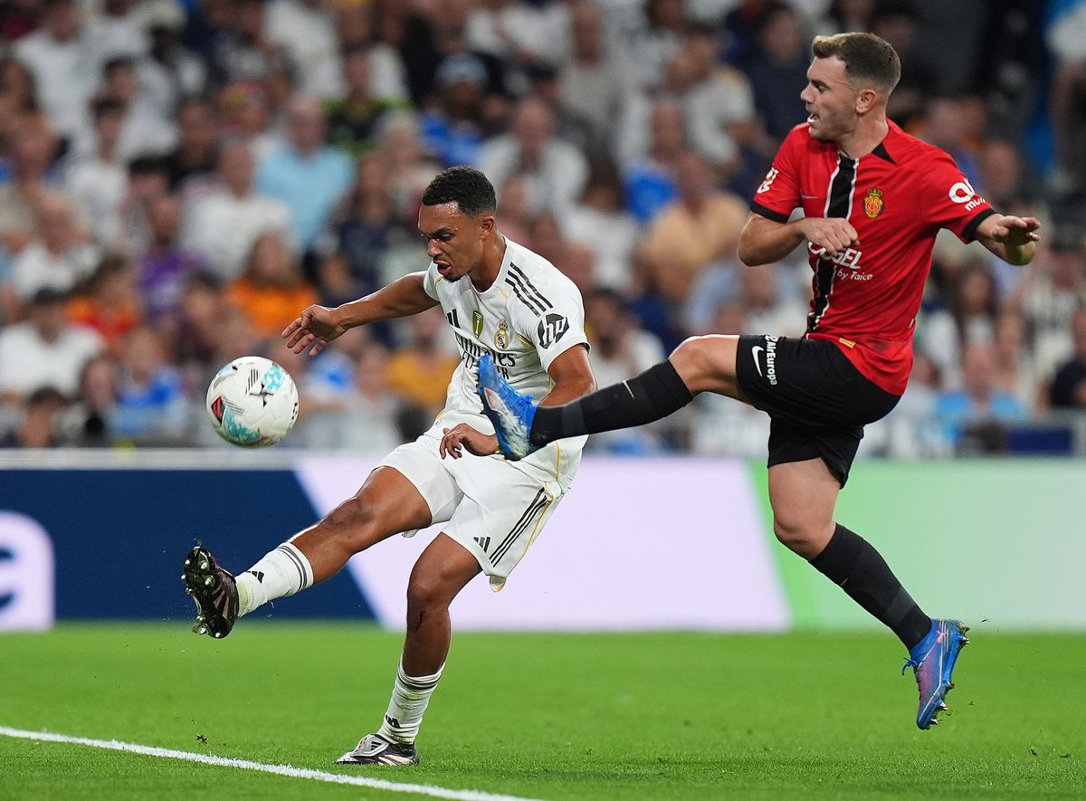 Mbappe contestă VAR-ul, după ce Real Madrid a avut TREI goluri anulate! Imaginea postată de francez