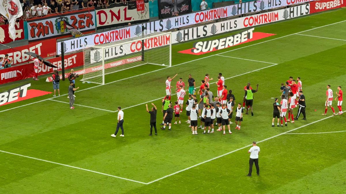 Imagini la finalul partidei Dinamo - Hermannstadt