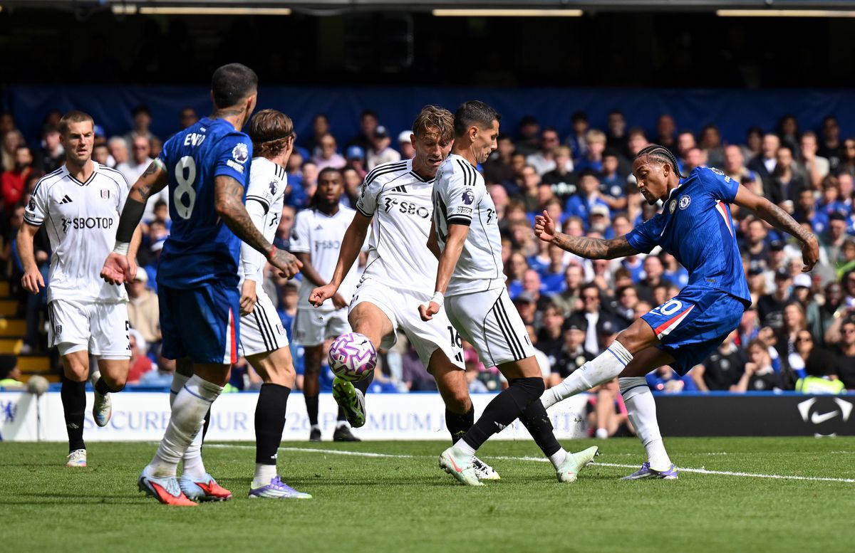 Două faze fixe au liniștit-o pe Fulham » Chelsea câștigă și urcă pe primul loc în Premier League