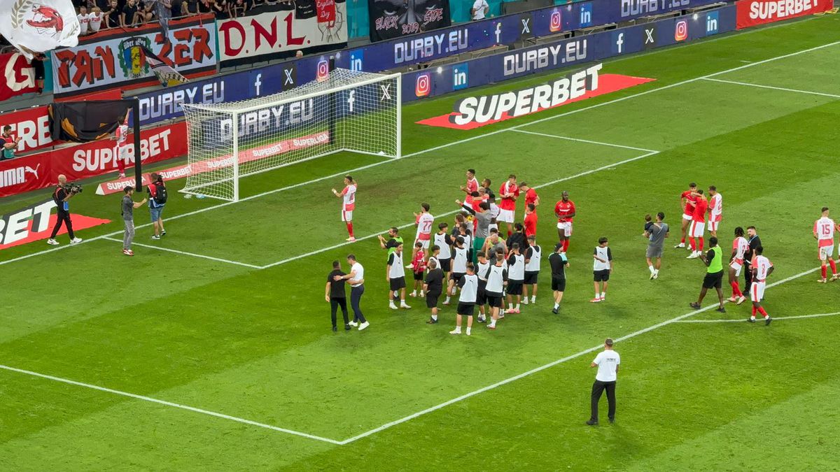 Imagini la finalul partidei Dinamo - Hermannstadt