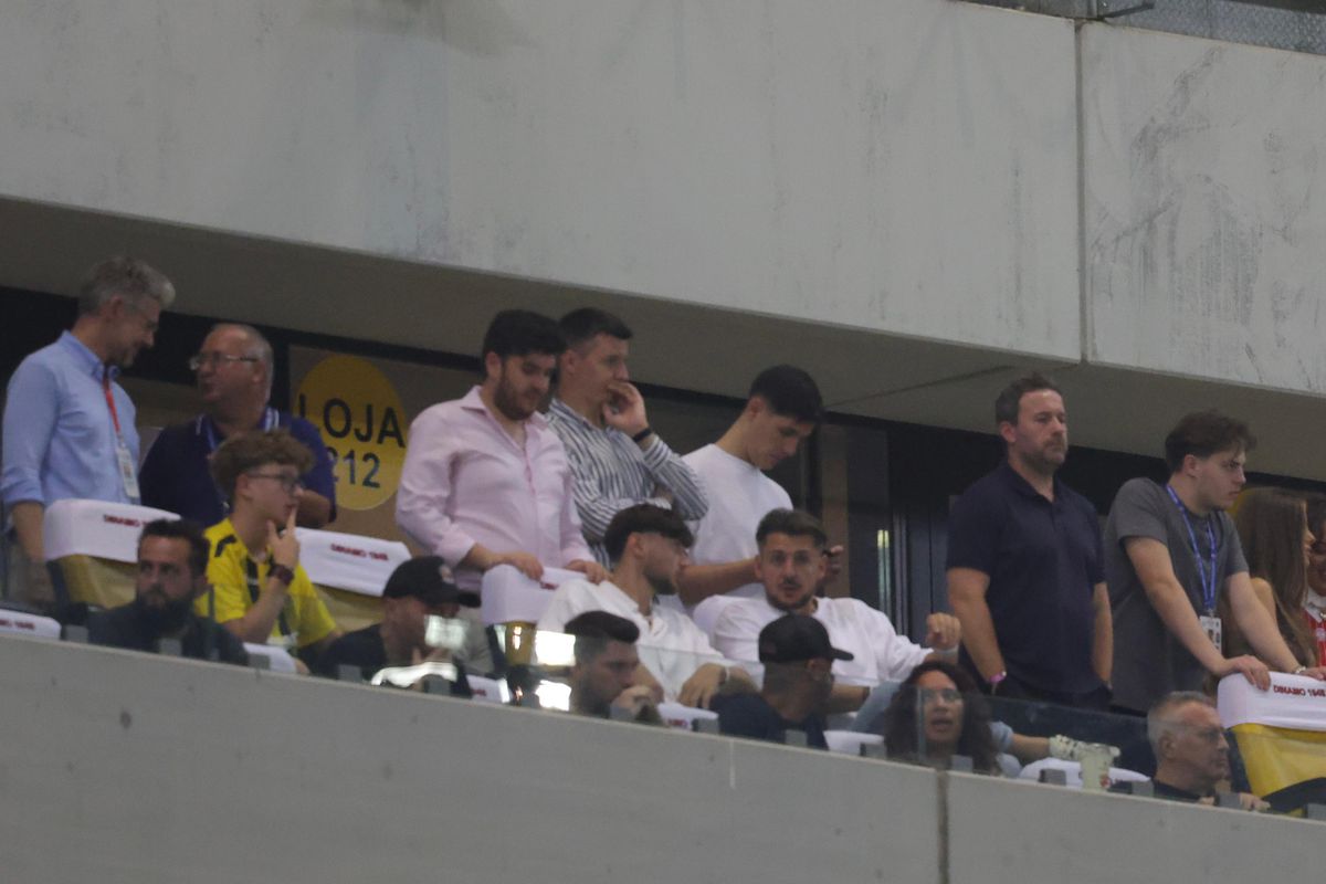 Adrian Mazilu, în tribune la Dinamo - Hermannstadt! Când ar putea debuta