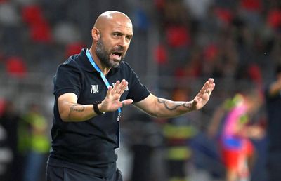 „Îl dau afară! Eu îl mușcam pe Drogba!” » Tony da Silva, scos din sărite: „Am rupt în două vestiarul la pauză!”