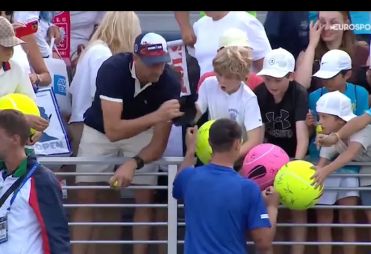 „Un om îngrozitor!” » Gest deplorabil făcut la US Open de un bărbat adult la adresa unui copil. Internetul a sancționat prompt