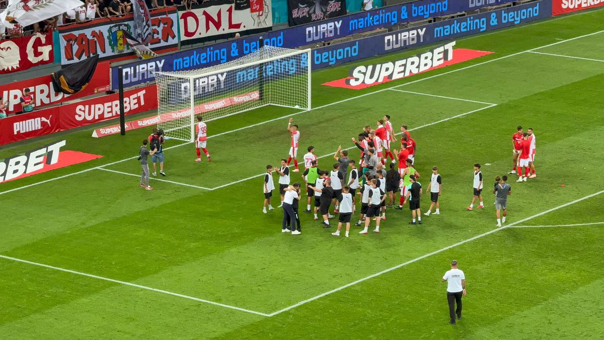 Imagini la finalul partidei Dinamo - Hermannstadt