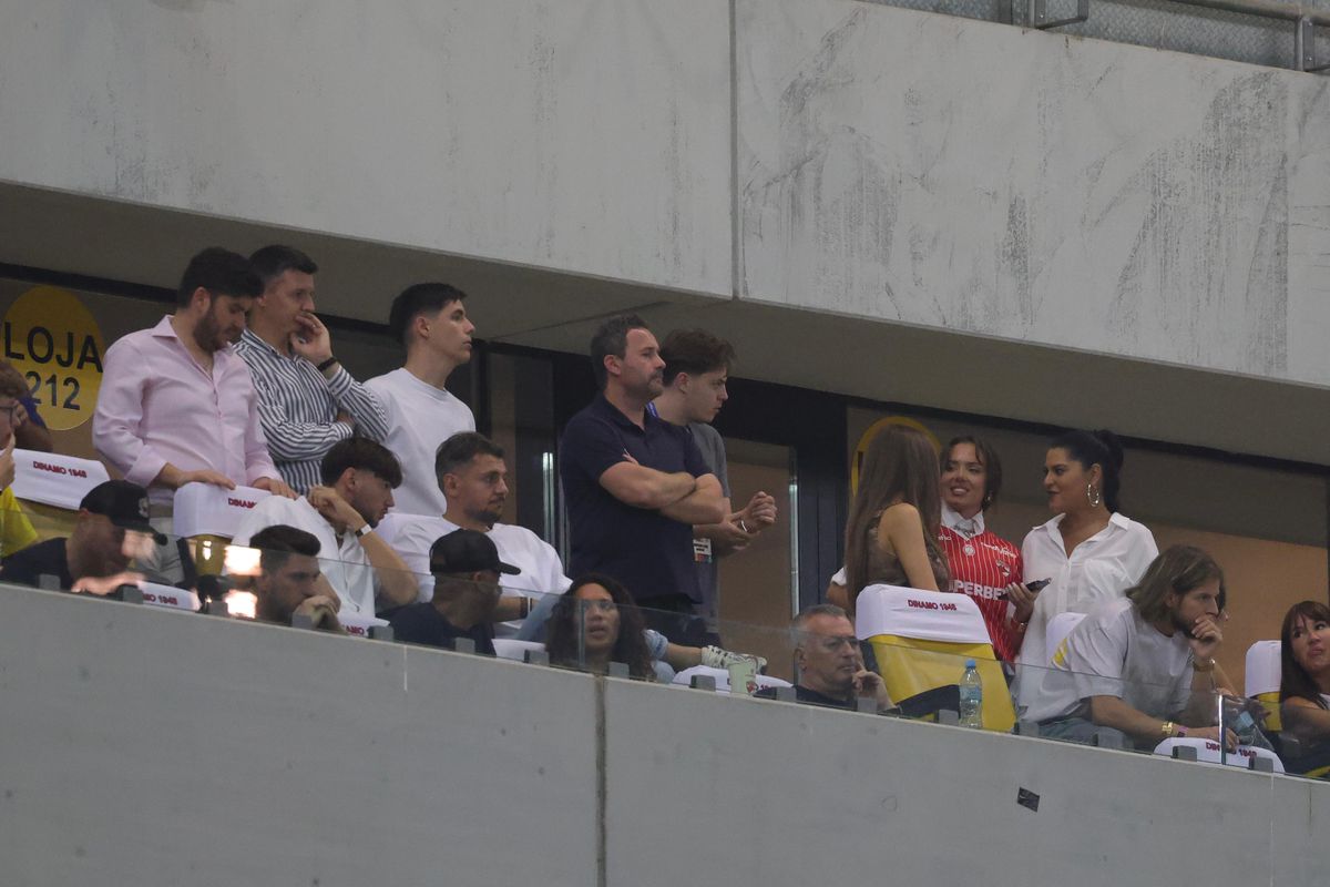 Adrian Mazilu, în tribune la Dinamo - Hermannstadt! Când ar putea debuta