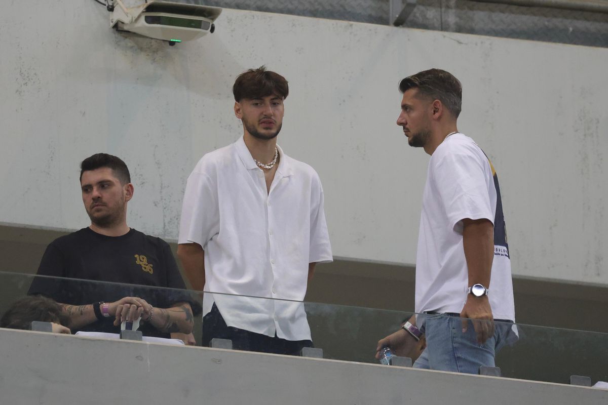 Adrian Mazilu, în tribune la Dinamo - Hermannstadt! Când ar putea debuta