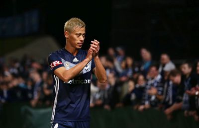 Keisuke Honda se oferă să joace la AC Milan sau Manchester United: „Nu am nevoie de bani” » A făcut anunțul pe Twitter