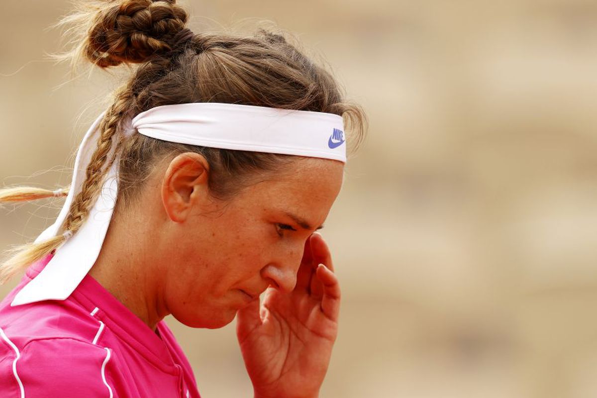 Simona Halep a scăpat de marea rivală de la Roland Garros! Victoria Azarenka, OUT în turul II