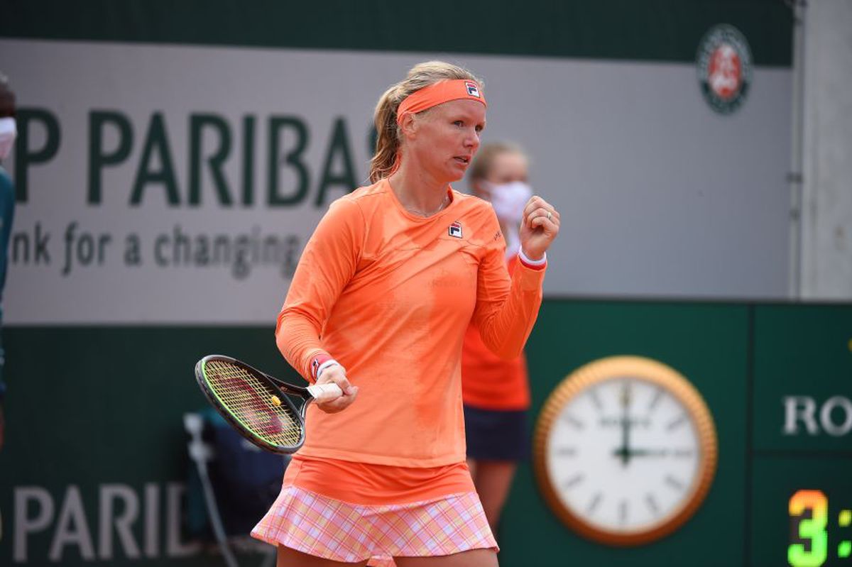 Scene tensionate la Roland Garros! Kiki Bertens, scoasă de pe teren într-un scaun cu rotile, dar adversara a izbucnit la final: „Du-te dracului!”
