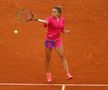 Simona Halep o învinge în două seturi pe Irina Begu la Roland Garros! Cu cine va juca în turul III