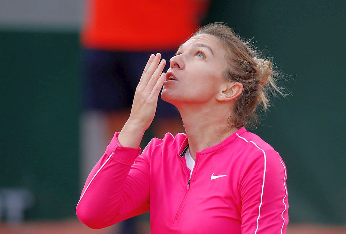 Simona Halep o învinge în două seturi pe Irina Begu la Roland Garros! Cu cine va juca în turul III