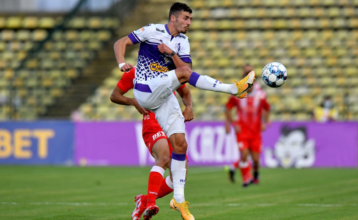 „Am plecat de lângă familie la 13 ani” » Interviu cu „Belodedici” din Liga 1: „Vreau să joc la o echipă care se bate la titlu!”