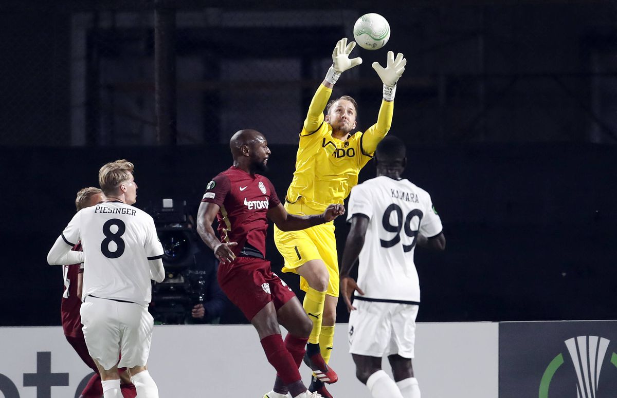 „Vrem fotbal!” » CFR Cluj, „tocată” în direct: „Foarte slabă”