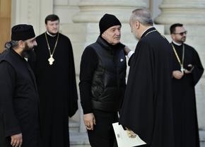 Cum a apărut Gigi Becali la aniversarea a 15 ani de la întronizarea Patriarhului Daniel