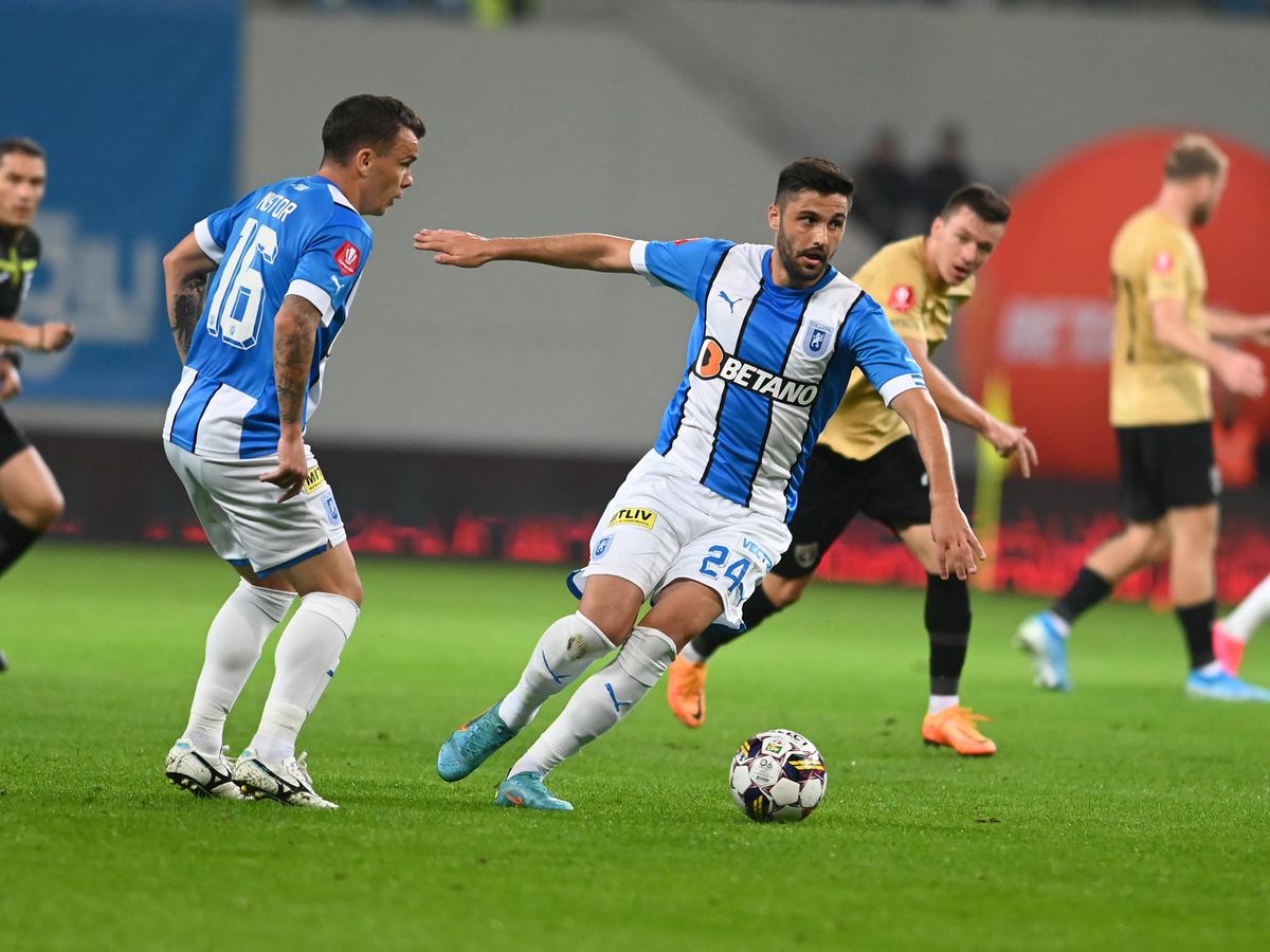 Fază complicată în Universitatea Craiova - FC Voluntari » Oltenii au cerut penalty, Istvan Kovacs ratase momentul! Decizia luată după intervenția VAR