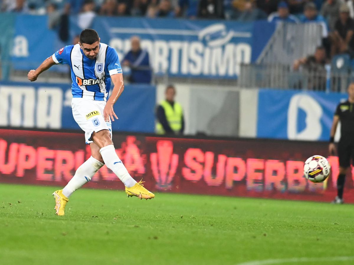 Fază complicată în Universitatea Craiova - FC Voluntari » Oltenii au cerut penalty, Istvan Kovacs ratase momentul! Decizia luată după intervenția VAR