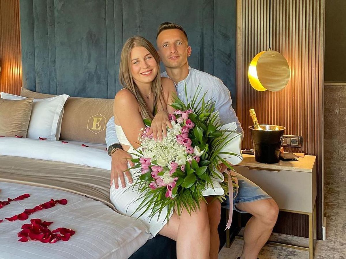 Cui i-a dedicat Marius Ștefănescu reușita extraordinară cu Farul: a cerut-o de soție pe Ileana vara aceasta