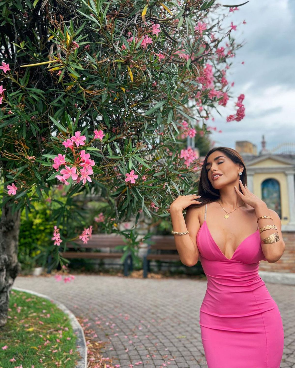 O celebră actriță face dezvăluiri picante despre fostul fundaș al Barcelonei: „A încercat de două ori. Nu mă interesa Pique, eu o iubesc pe Shakira!”