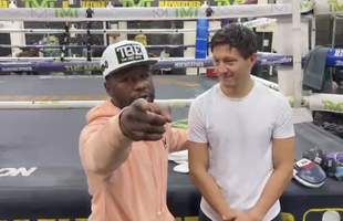 Floyd Mayweather promovează o gală care va avea loc în București: „29 noiembrie e ziua cea mare”