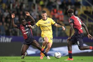 Parma - Cagliari, duelul românilor din Serie A » GOOL Man! GOOL fabulos Răzvan Marin!