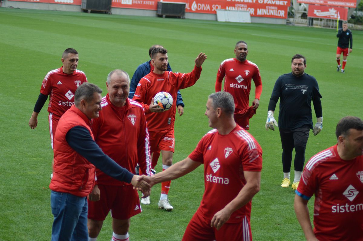 Rapid Old Boys a învins-o pe UTA Arad, foto: Bogdan Cioară