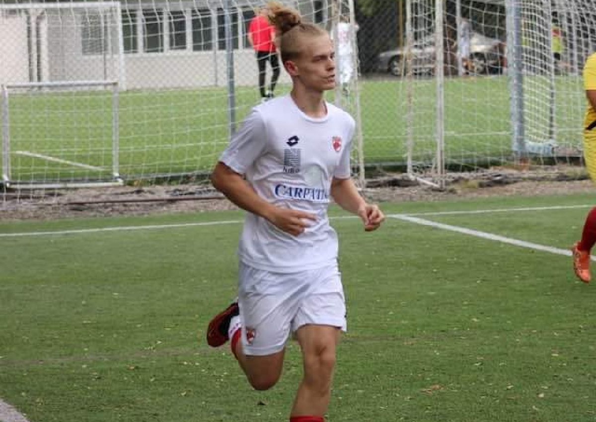 Rapid l-a transferat pe unul dintre protagoniștii serialului GSP „Pasiune pură” » Povestea puștiului care a sacrificat tot pentru a veni la București