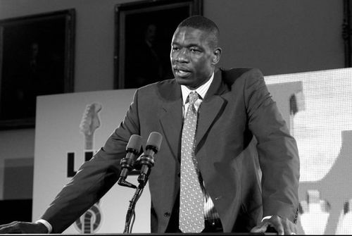 Dikembe Mutombo, a decedat la vârsta de 58 de ani