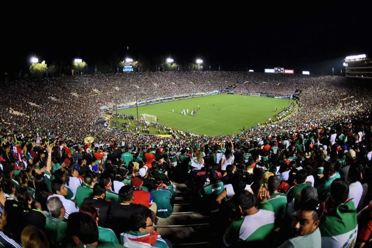 Rose Bowl Stadium, Los Angeles. Los Angeles. 88.500. Inaugurat: 1922