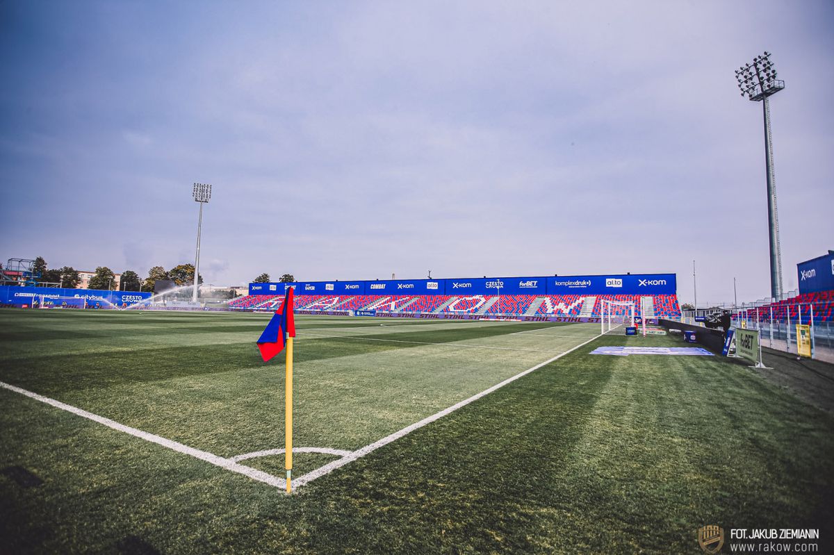 Cine este Rakow, echipa împotriva căreia debutează Craiova în Conference League » A făcut miracole în Polonia, schimbă sistemul în Europa și are în spate un „mastermind”