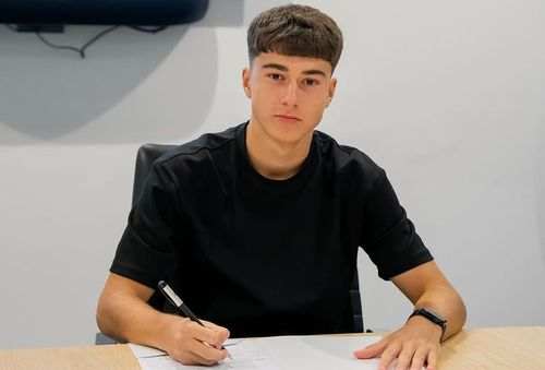 Eduardo Corlat a semnat prelungirea cu Real Madrid/ foto: Instagram @Edu Corlat