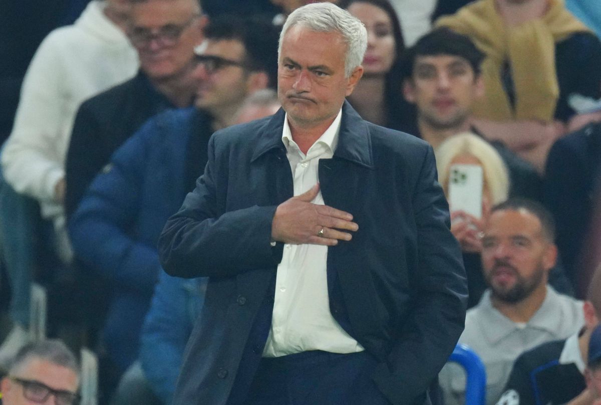 Mourinho a revenit pe Stamford Bridge cu o ironie: „Frustrant! Atunci nu voiau să iasă din casă, acum pot lua cina”