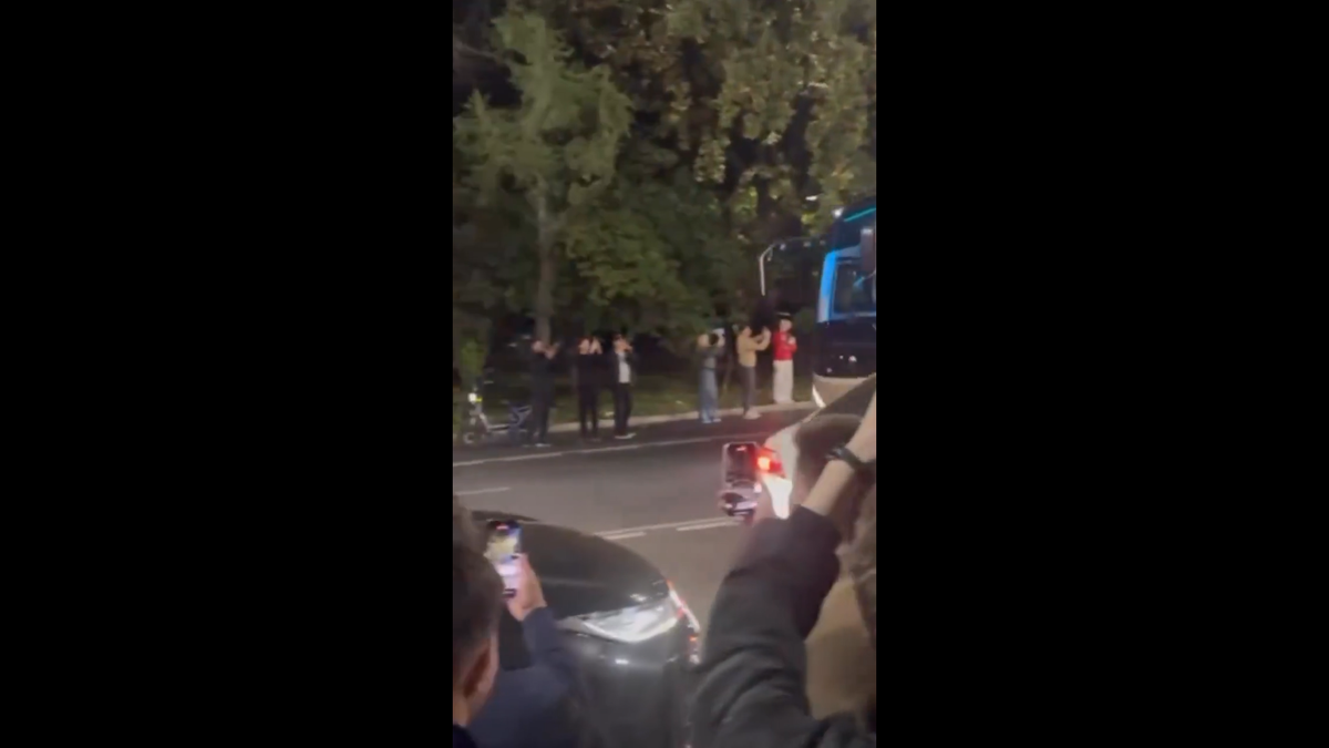 Imagini senzaționale din Almaty, la sosirea lui Real Madrid