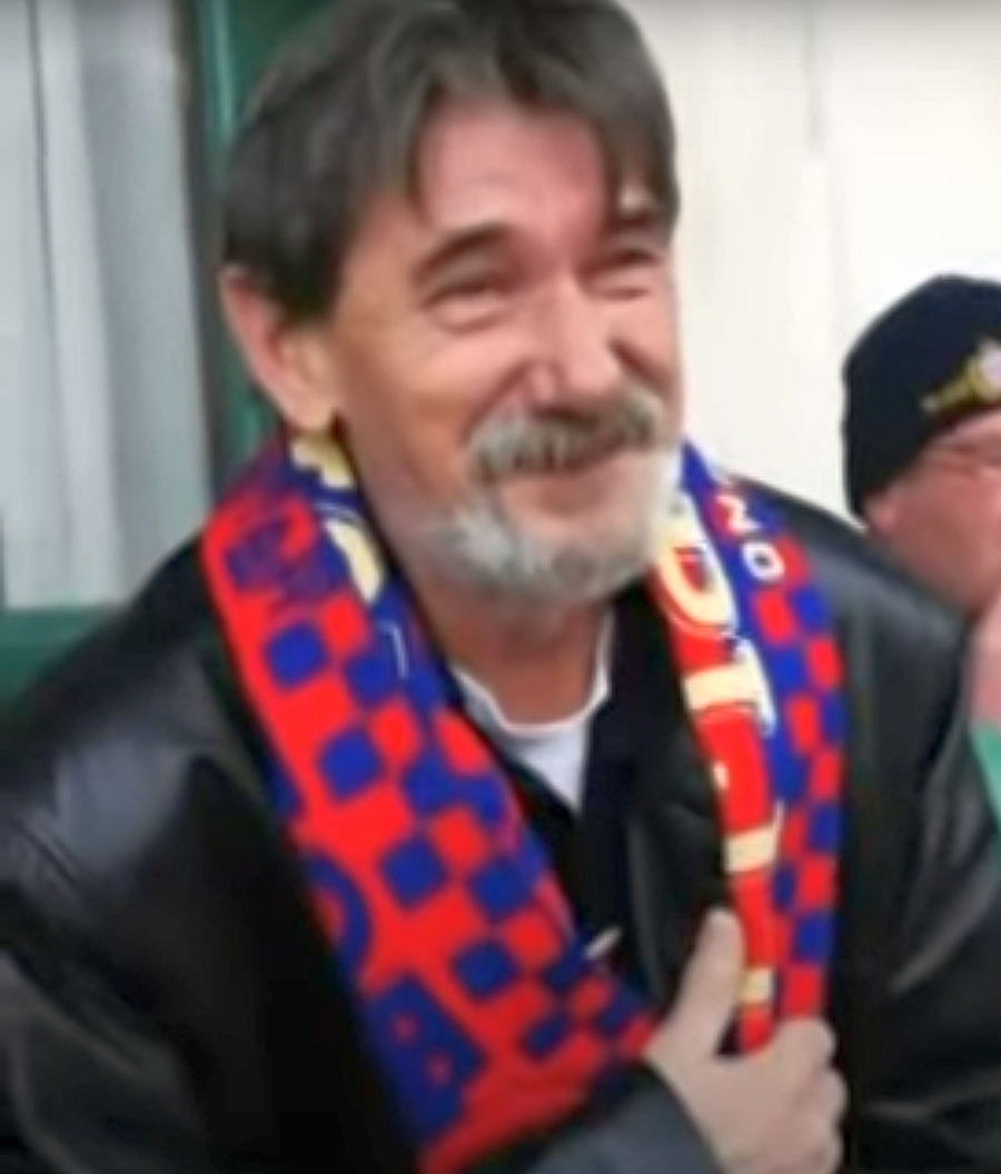 Ivan Budincevic. Foto: YouTube „Tot ce auziți e adevărat, mor de foame!” » „Printre cei mai buni 5 portari din Europa”, acum în sărăcie lucie, muncește pe câmp: „Trăim 3 oameni cu 140 de euro pe lună”