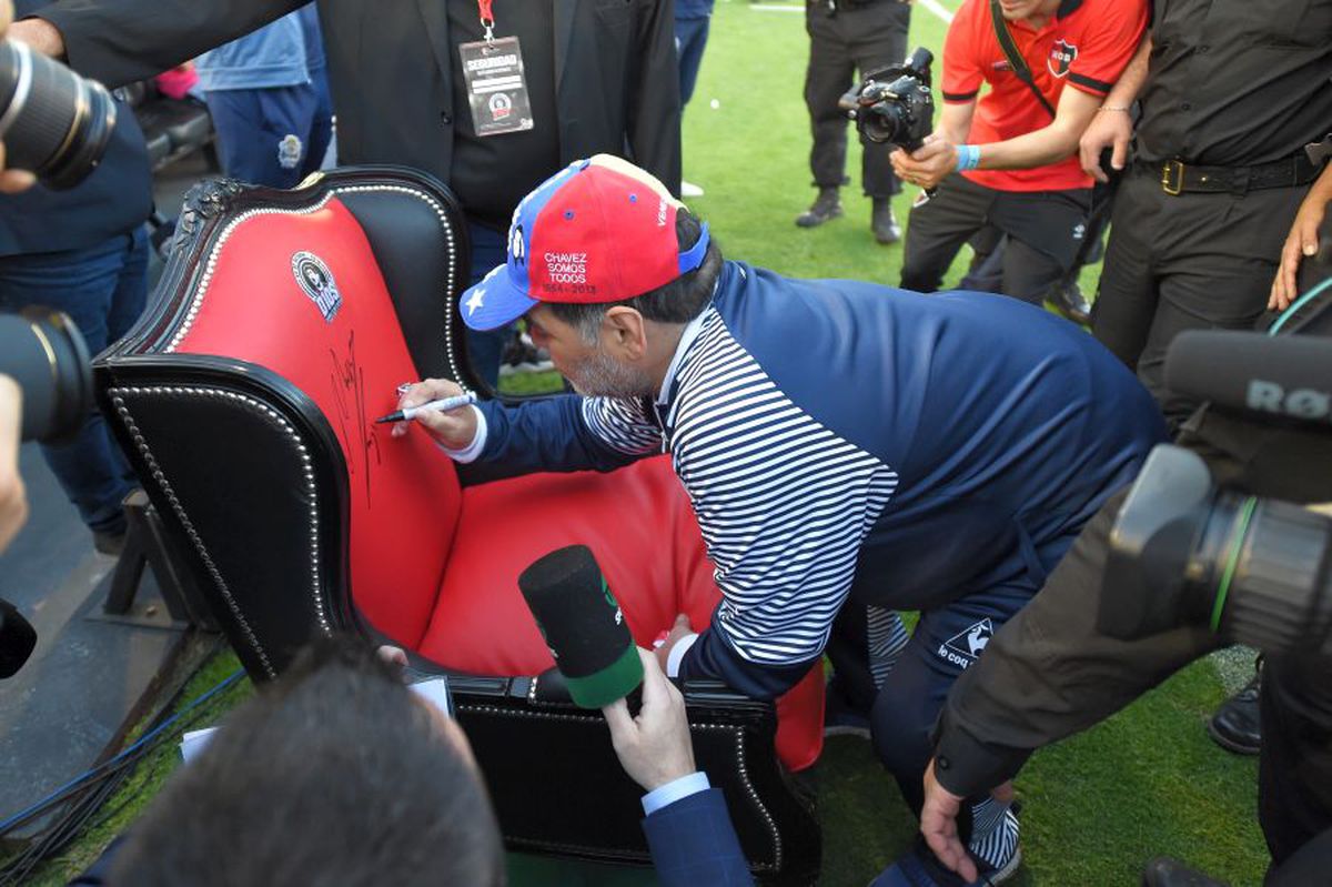 Veste-șoc: Maradona și-a scos fiicele din testament! De ce a luat această decizie