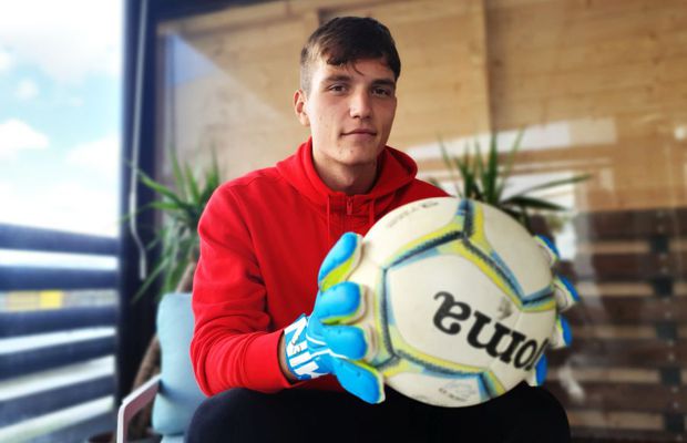FC ARGEȘ. George Micle, noua senzație a portarilor din Liga 1: „Nu renunț niciodată la mătănii și la cruciulița de la gât!” » De ce n-a rămas la FCSB, deși e stelist de mic