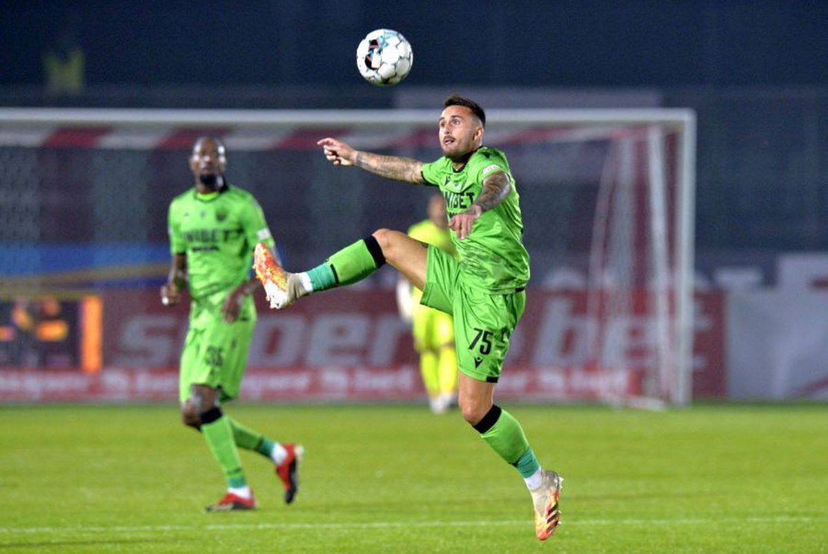 Dezvăluiri din vestiarul lui Dinamo! Ce probleme sunt în lotul lui Contra: „Nu e liniște! Așa se întâmplă când iei mulți jucători dintr-o țară”