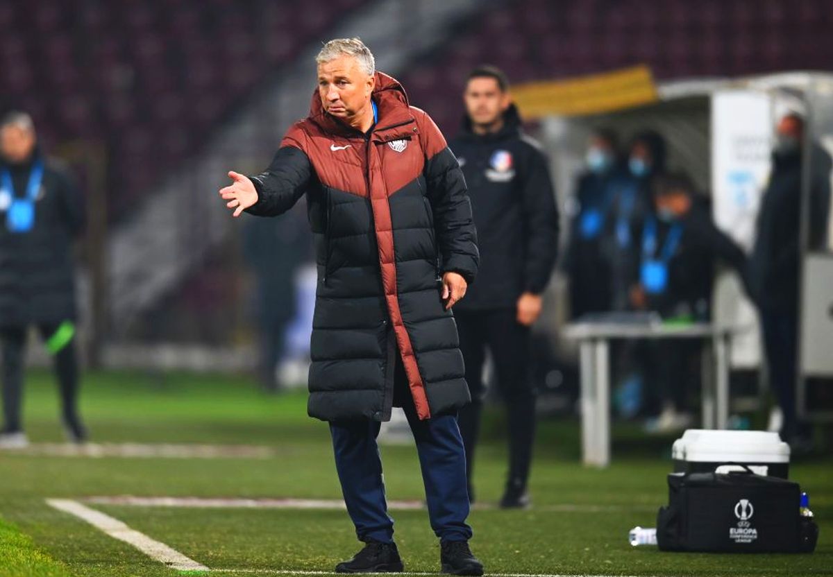 Dan Petrescu a explicat de ce i-a scos din lot pe Denis Ciobotariu, Sigurjonsson și Debeljuh: „Am zis că nu e corect să îl bag într-un scandal”