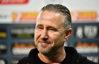 Reghecampf e lider în era Rotaru » Capitolul unde este și peste rivalii Dan Petrescu și Edi Iordănescu