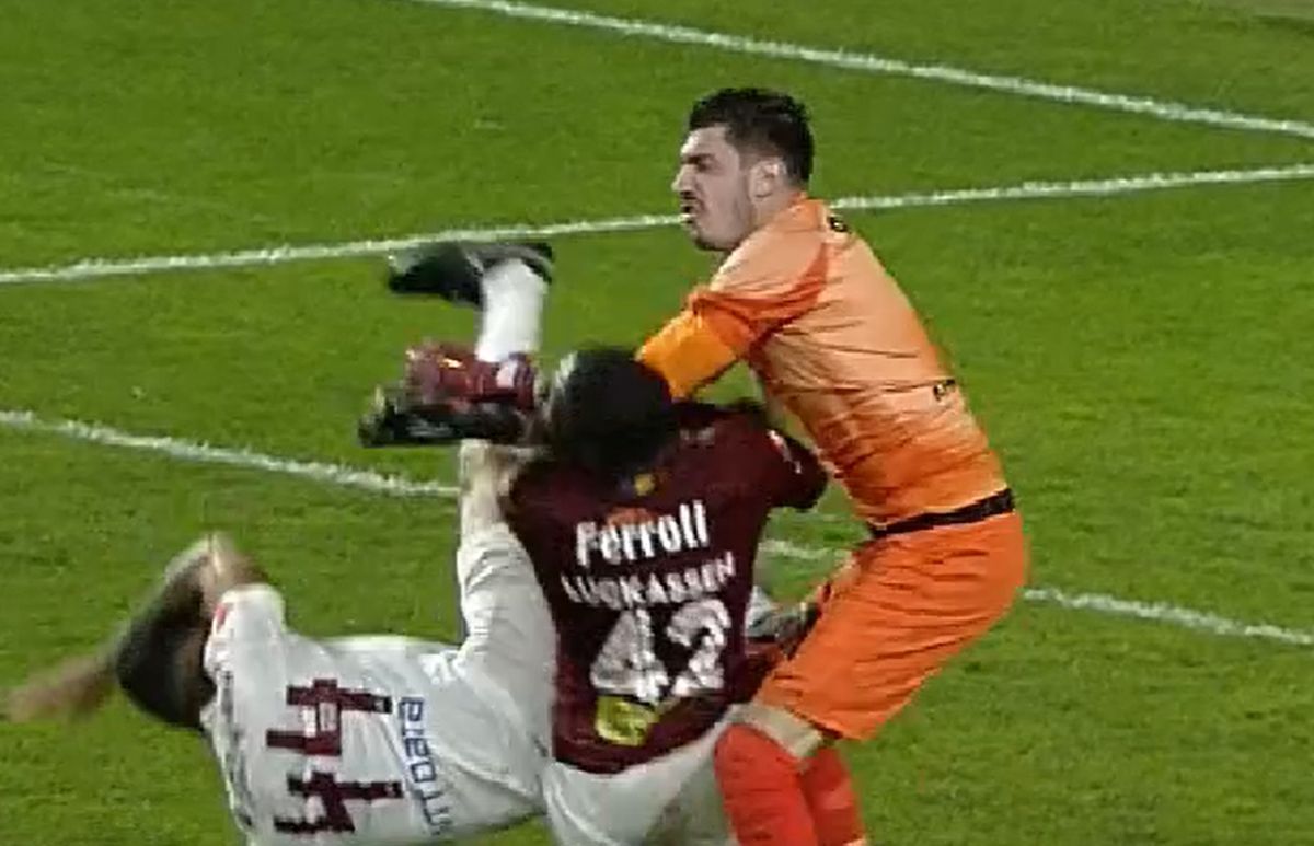 Hațegan a semnalat penalty-ul din Rapid - CFR Cluj