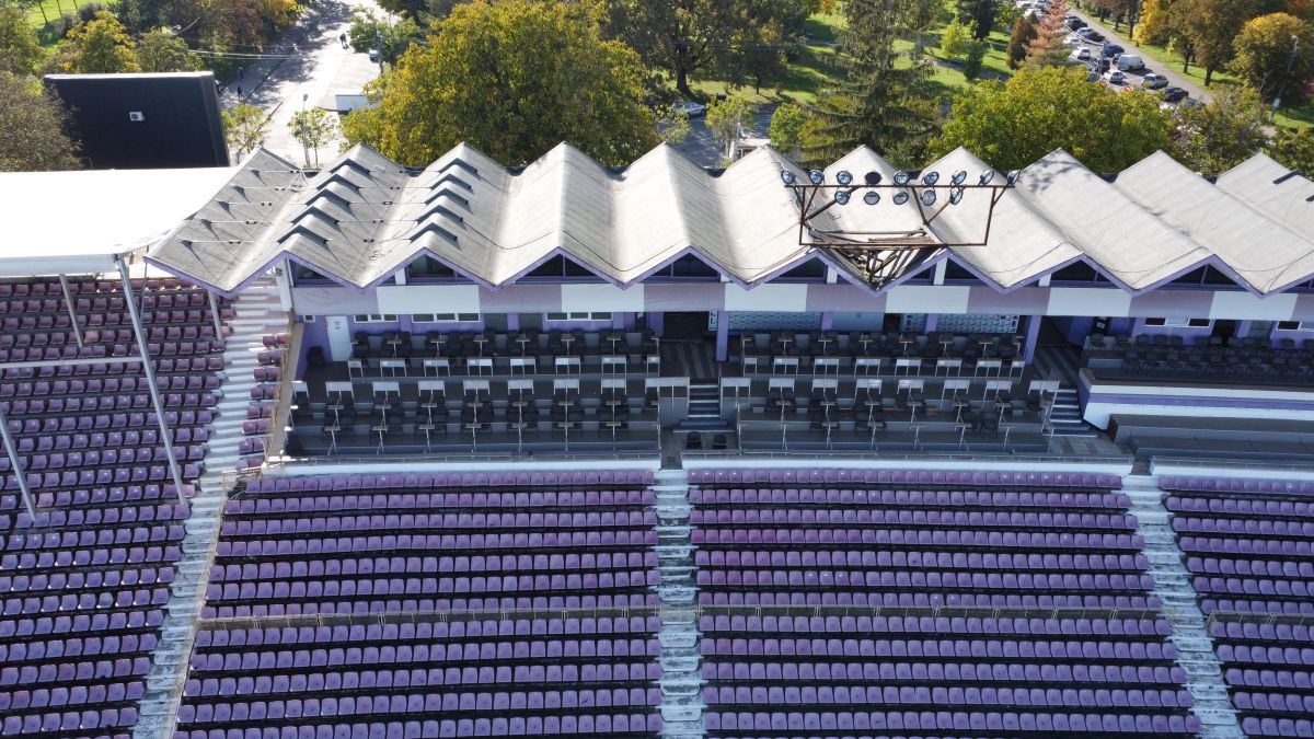 Protest organizat în Timișoara: „Vedem cum peste tot în țară se construiesc stadioane, săli de sport, bazine de înot”