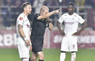 Ciprian Deac, confuz după erorile de arbitraj din Rapid - CFR Cluj 2-1: „Eu nu mai înțeleg când e fault, când e henț!”