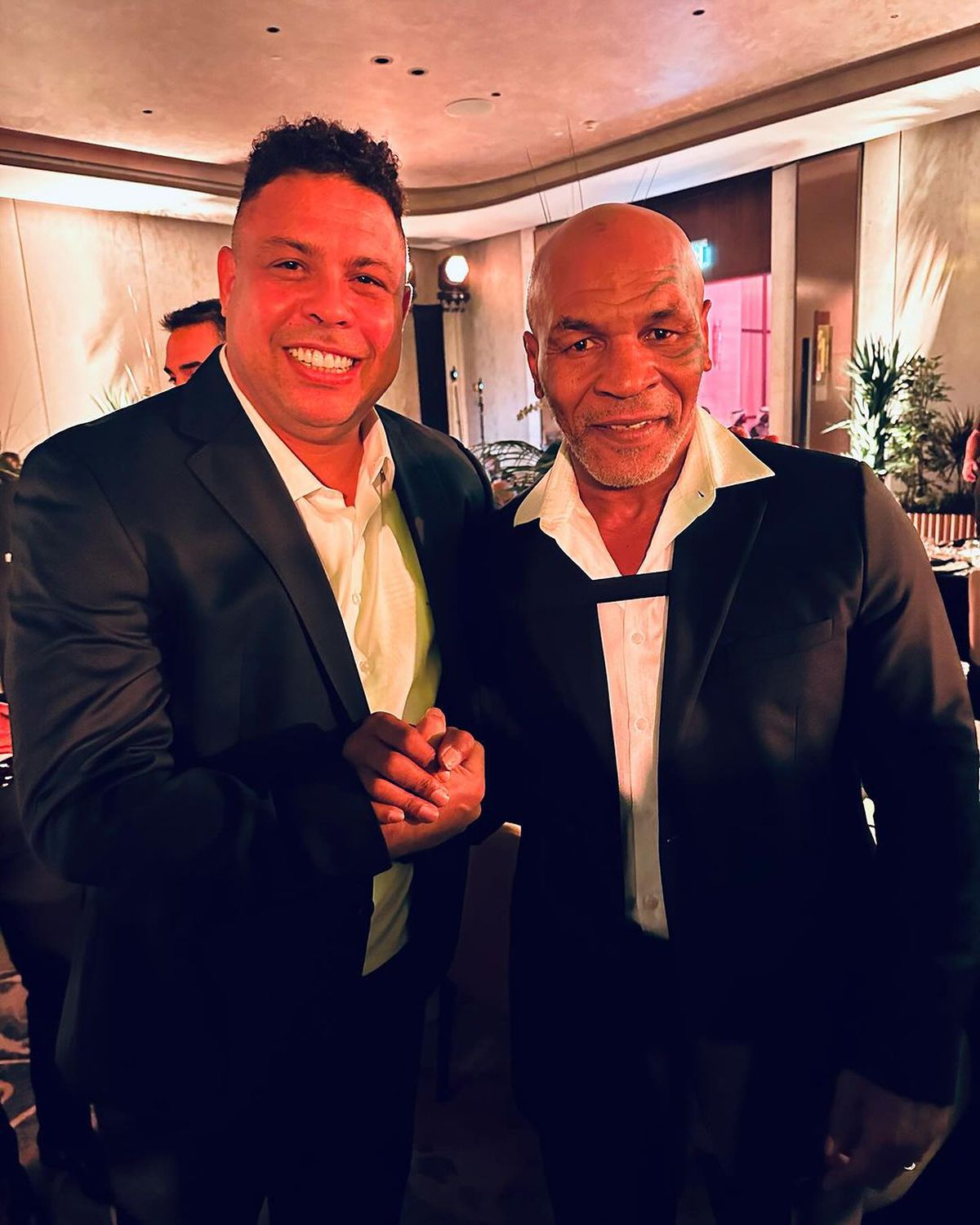 Meciul Tyson Fury vs. Francis Ngannou a avut o asistență de lux! Vedete ca Ronaldo, Mike Tyson, Eminem și mulți alții n-au vrut să rateze meciul anului!